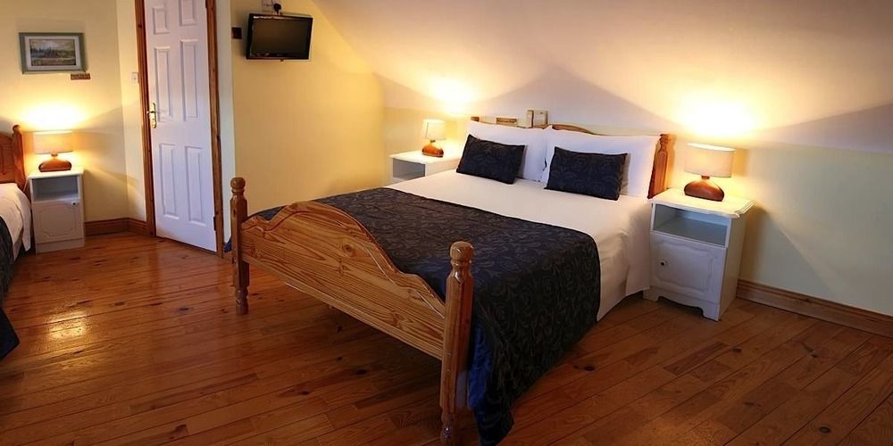 Mccarthy'S Lodge B&B Westport Ngoại thất bức ảnh
