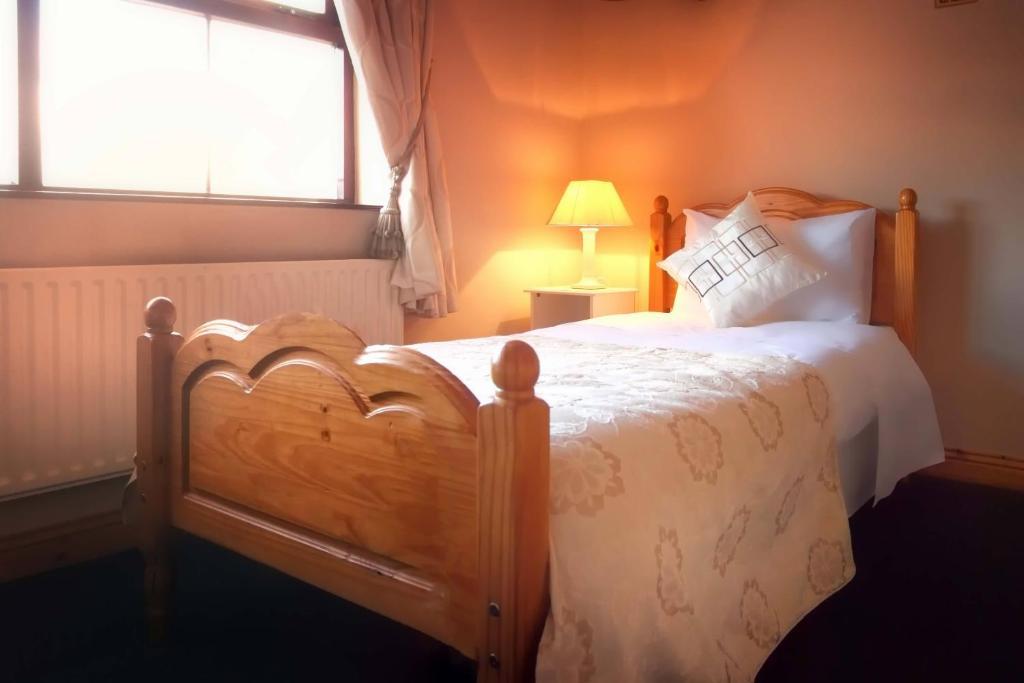 Mccarthy'S Lodge B&B Westport Phòng bức ảnh